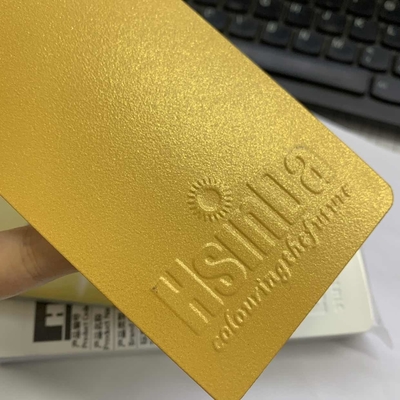 Glatte Oberfläche Chrom-Goldfarbe Polyesterpulverbeschichtung für Metalloberflächen