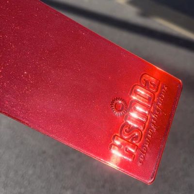 Rotes Chrom-Pulverbeschichtung mit chromähnlichem Glanz, transluzent rote Oberfläche für langlebige und schützende Metalloberflächen